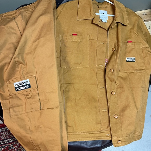 Adidas tracksuit size small - Picture 5 of 7